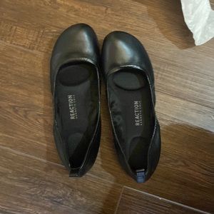 New never worn flats